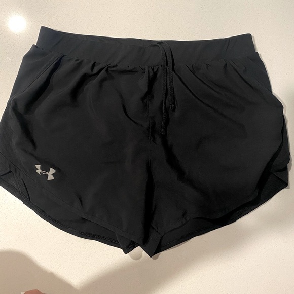 Under Armour Fly By 2.0 Shorts - Picture 1 of 3
